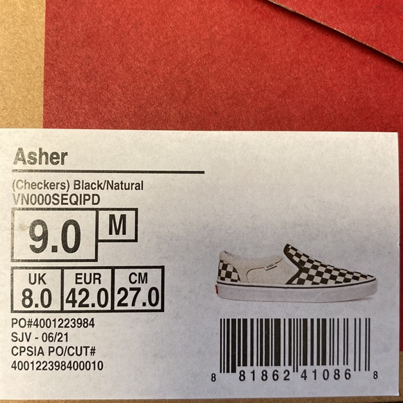 Men’s 9 black and white checkered Vans. - Picture 11 of 11